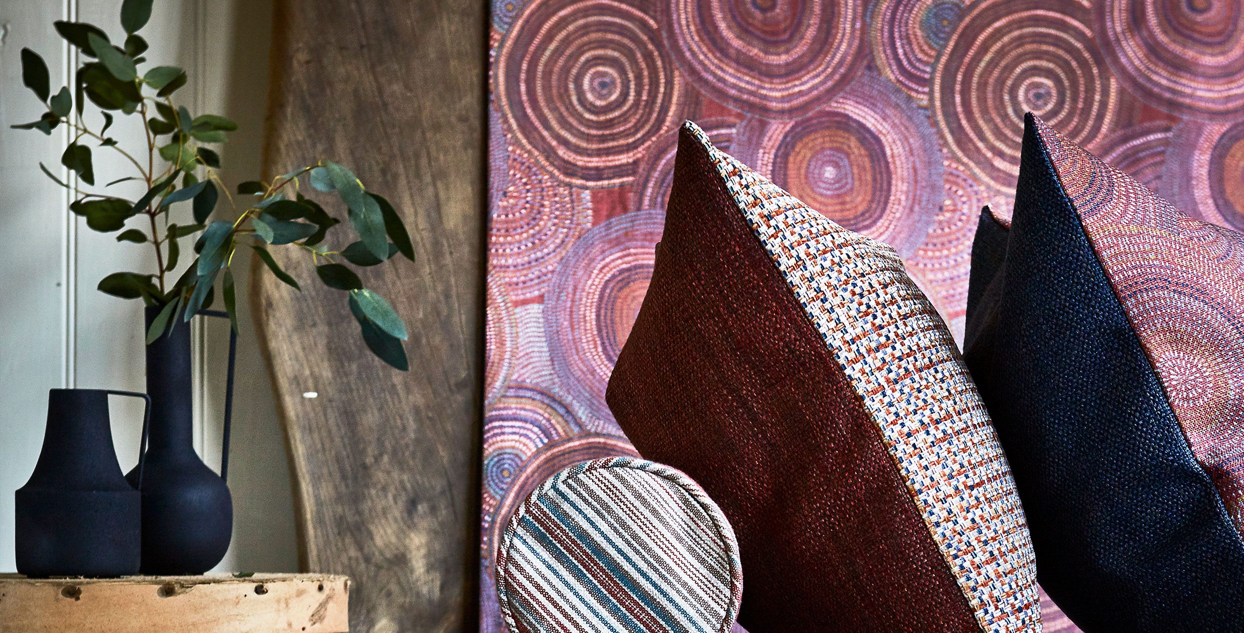 PT MEBL ŠTOF SA GEOMETRIJSKIM ŠARAMA