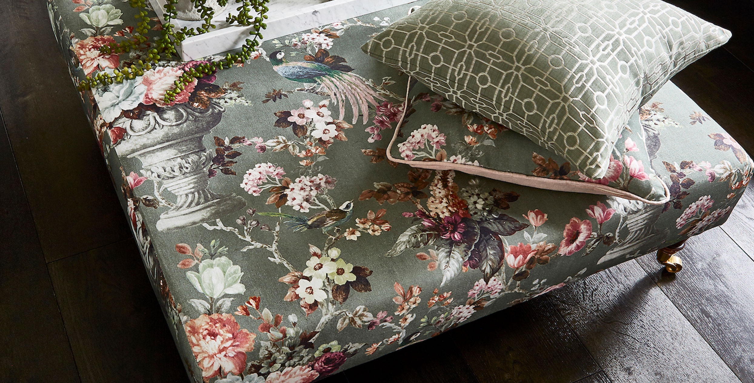 PT CVETNI MEBL ŠTOF