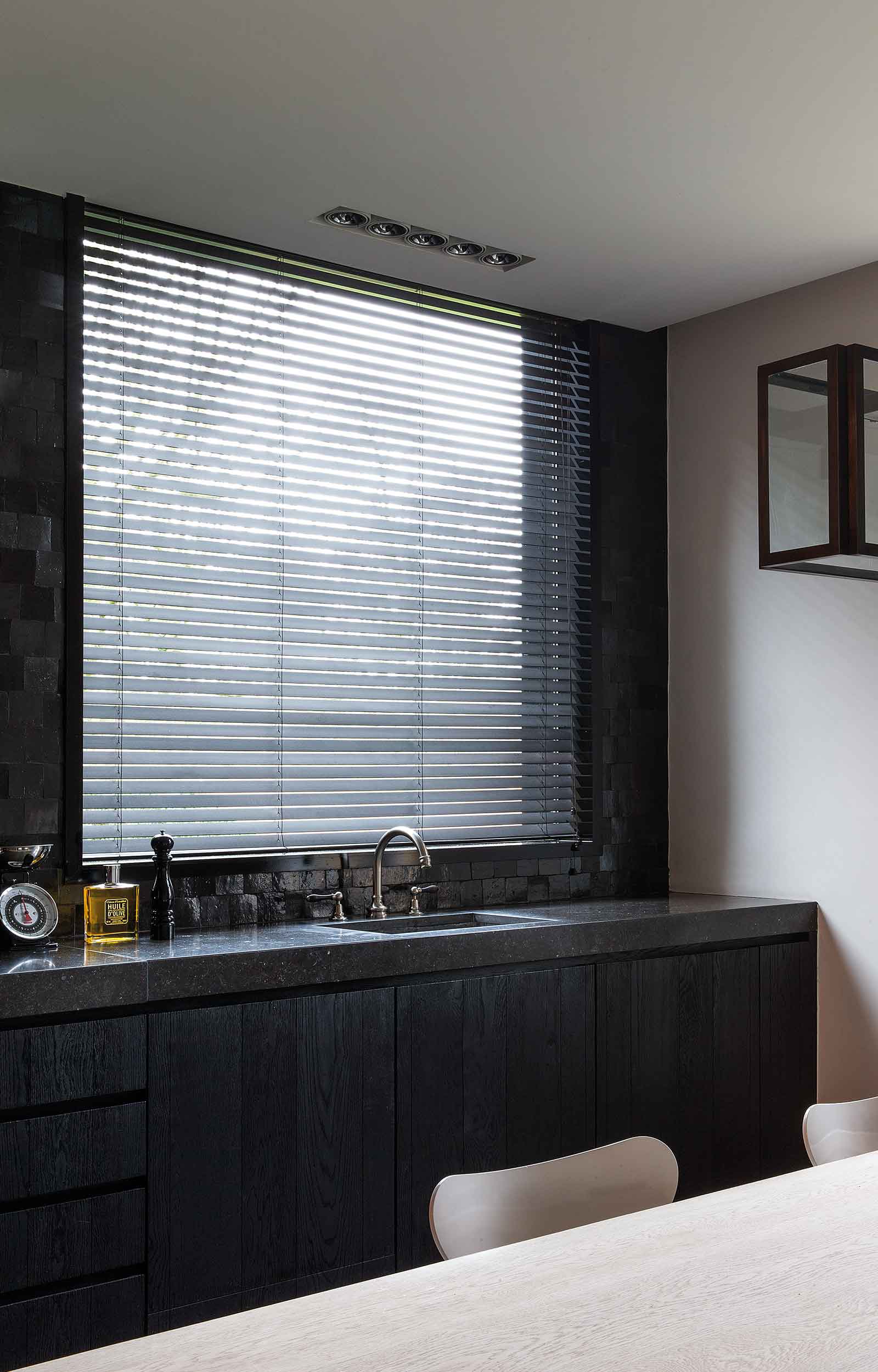 DRVENI VENECIJANERI - Dezen