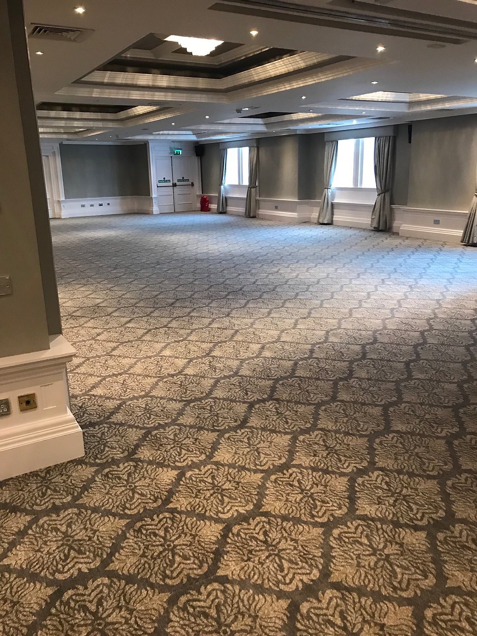 GEOMETRIC - Wilton &amp; Axminster