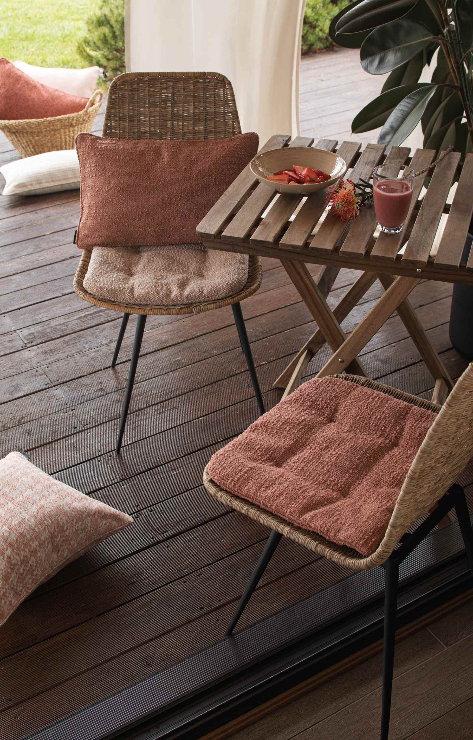 HORIZONT - IN&amp;OUTDOOR